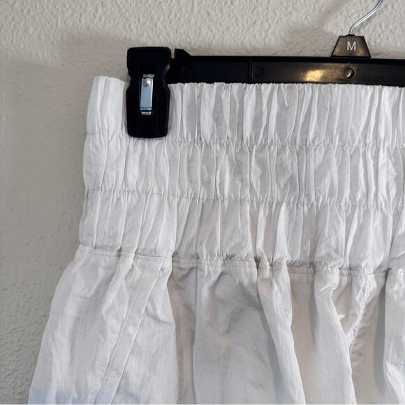 Free People Movement White High Rise Running Shorts Womens XL Gym Workout Casual - Picture 2 of 8